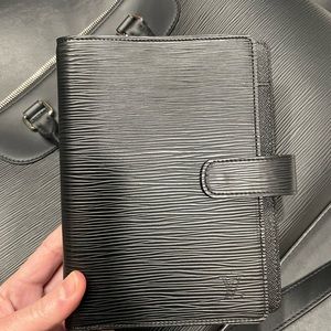 Louis Vuitton Epi leather agenda black NEW